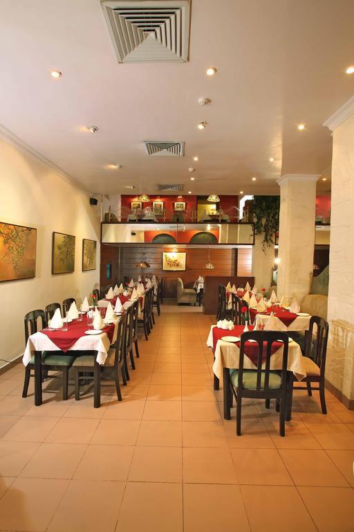 The Astor Hotel Kolkata Luaran gambar