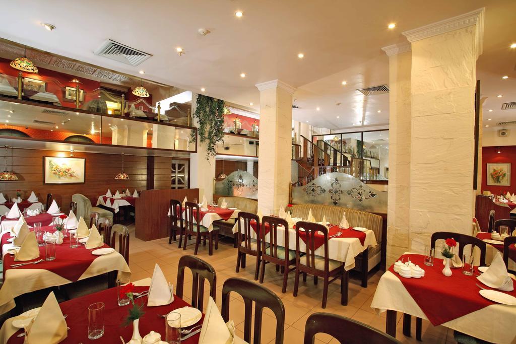 The Astor Hotel Kolkata Luaran gambar